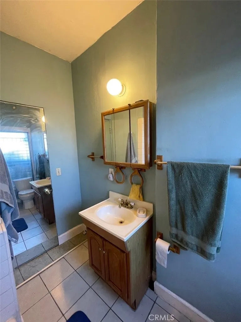 4125 S Figueroa Street 101, Los Angeles, California 90037 home-pic-13